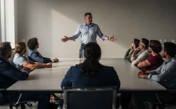 Die schweigende Masse